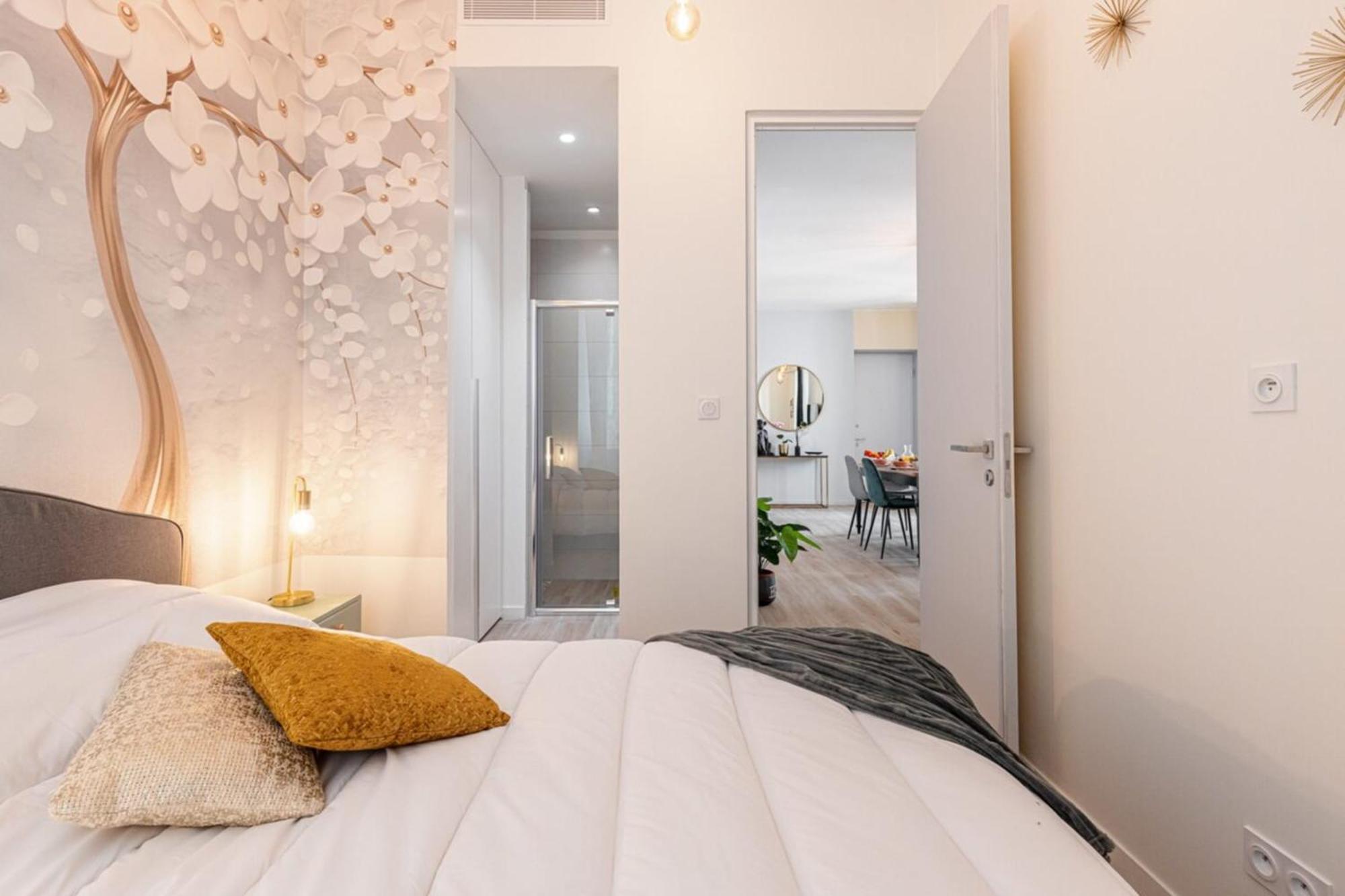 Gesu - 2 Bedroom In Old Town - Gesu Square Apartment Nizza